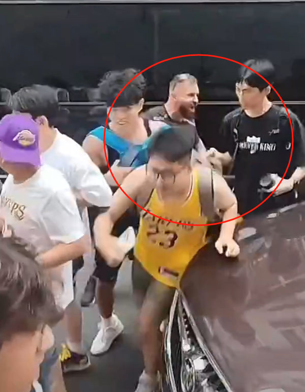 img, 狂的球迷仍