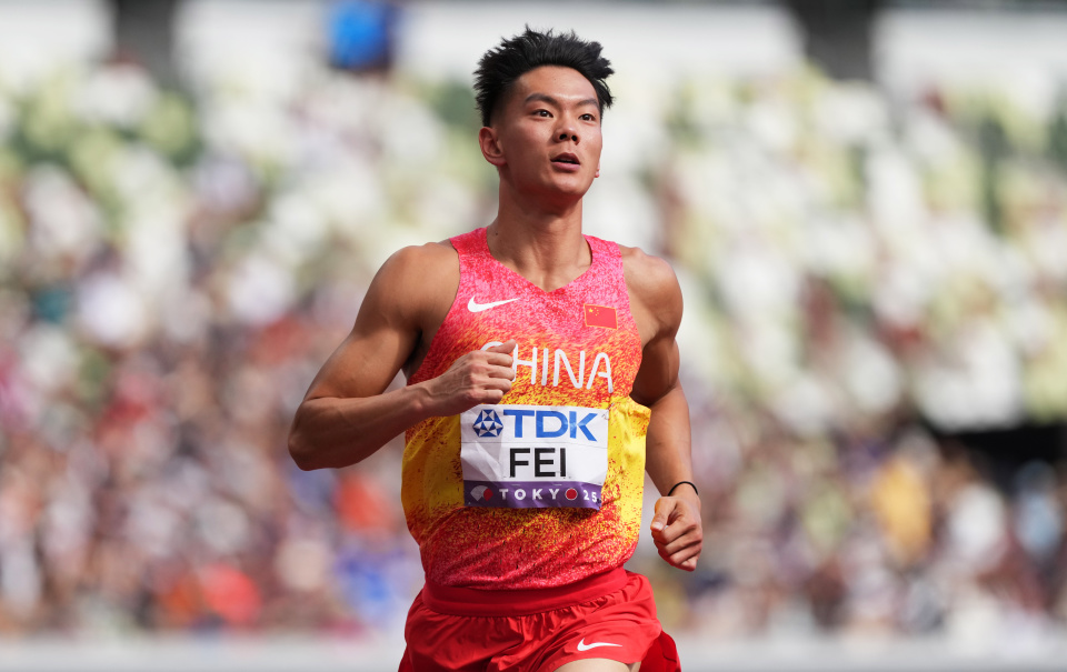 src, 新华社记者