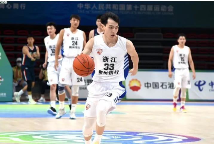 球队, 配合默契度, 陆文博